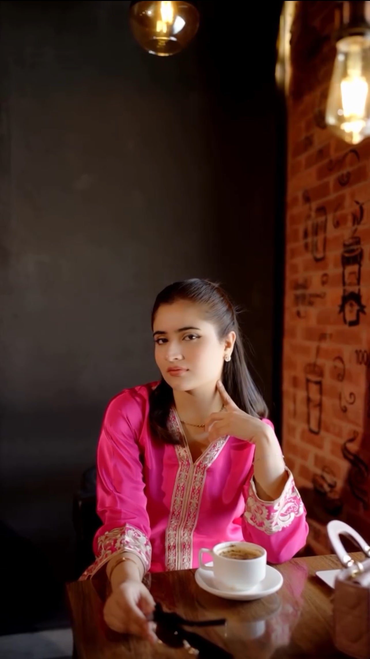 Aroob -Lawn 2pc Embroidred Suit