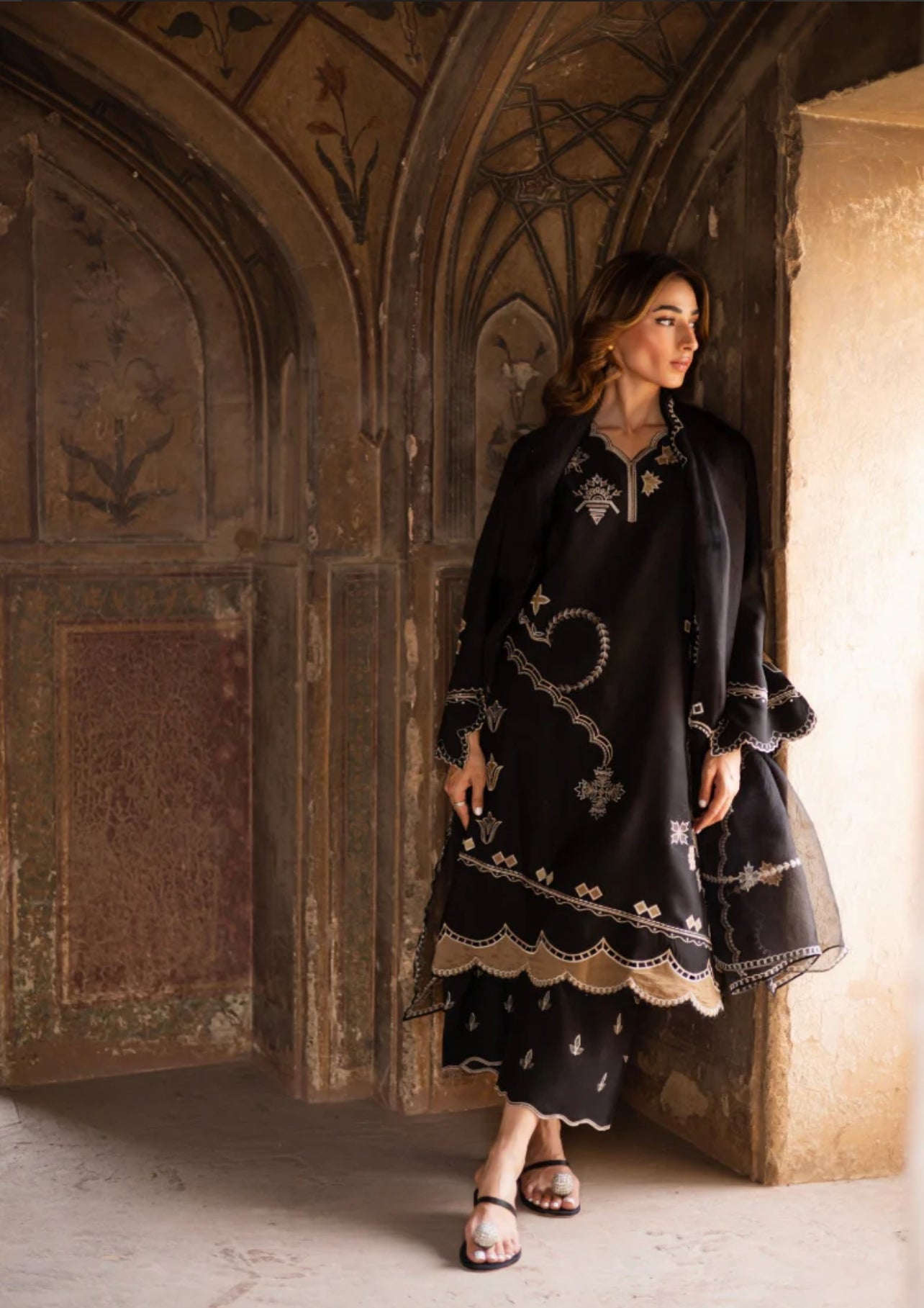 Lina -2pc Suit - Premium Fabric