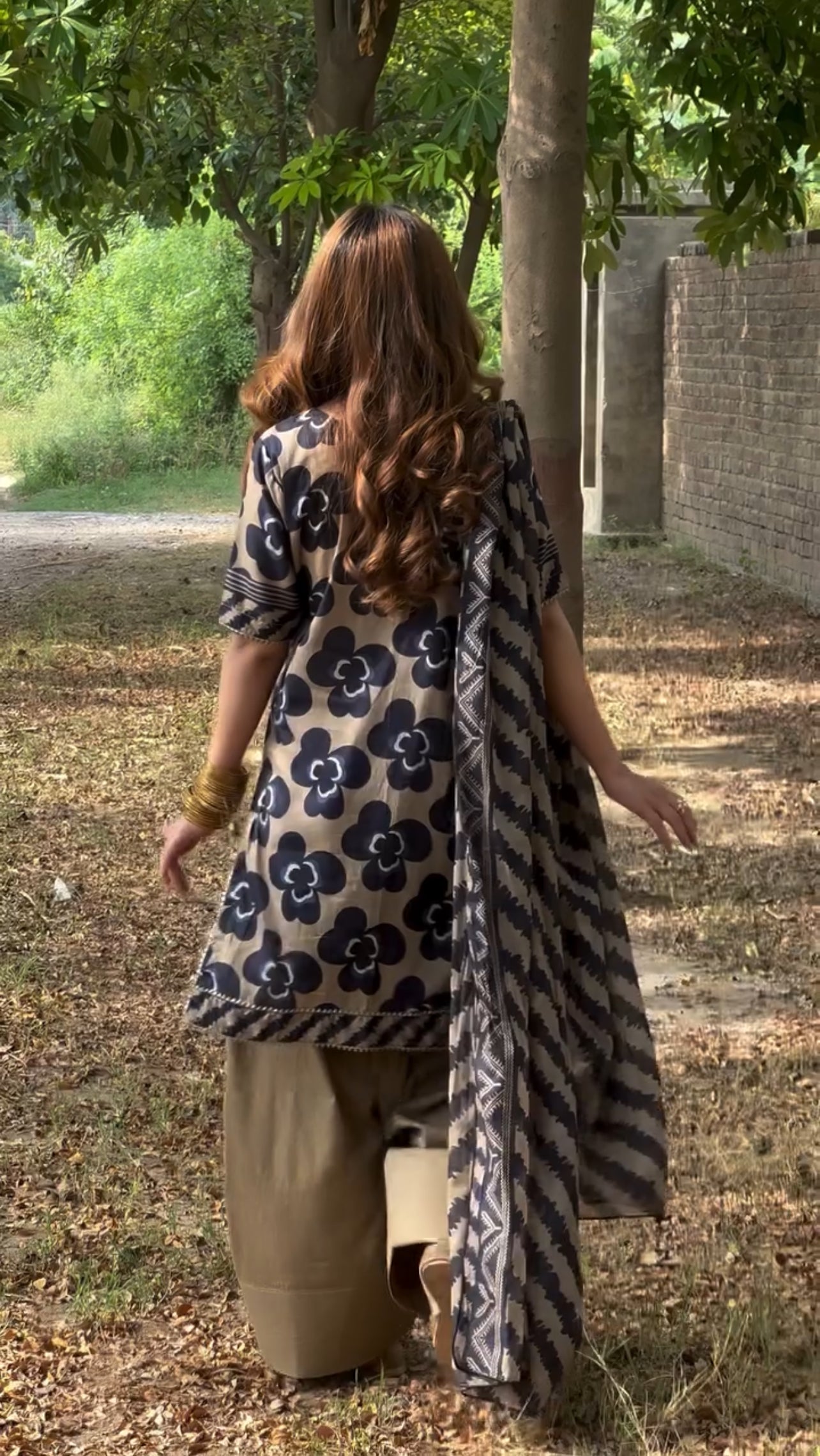 Mehwish -3Pc Printed Suit with Shalwar -Premium Fabric