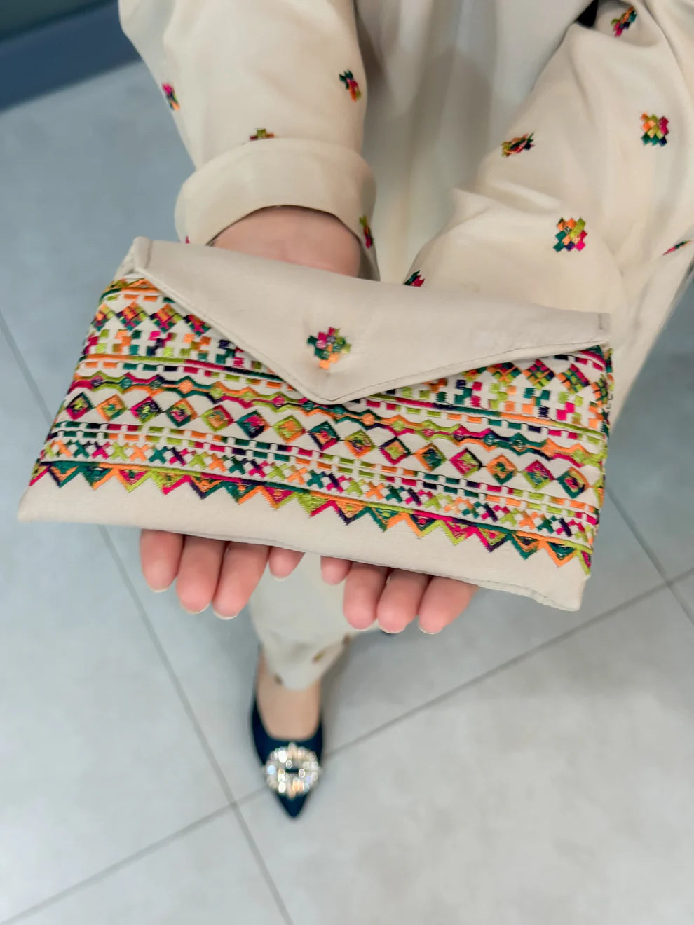 Inara Embroidered Stitched ( 2 PC ) Premium Winter Fabric