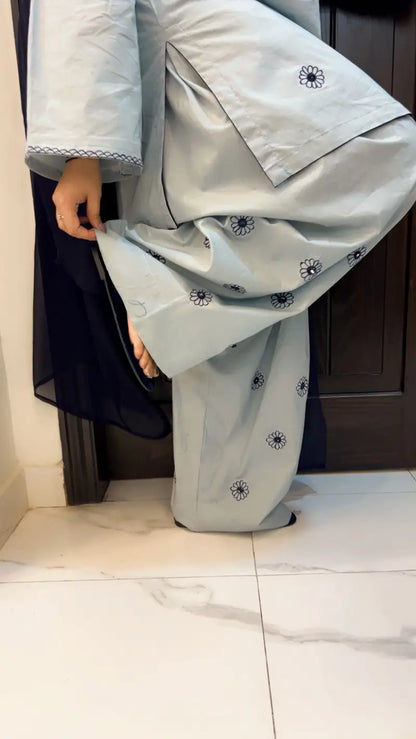 Zubia - 2pc Suit -Shalwar and Shirt