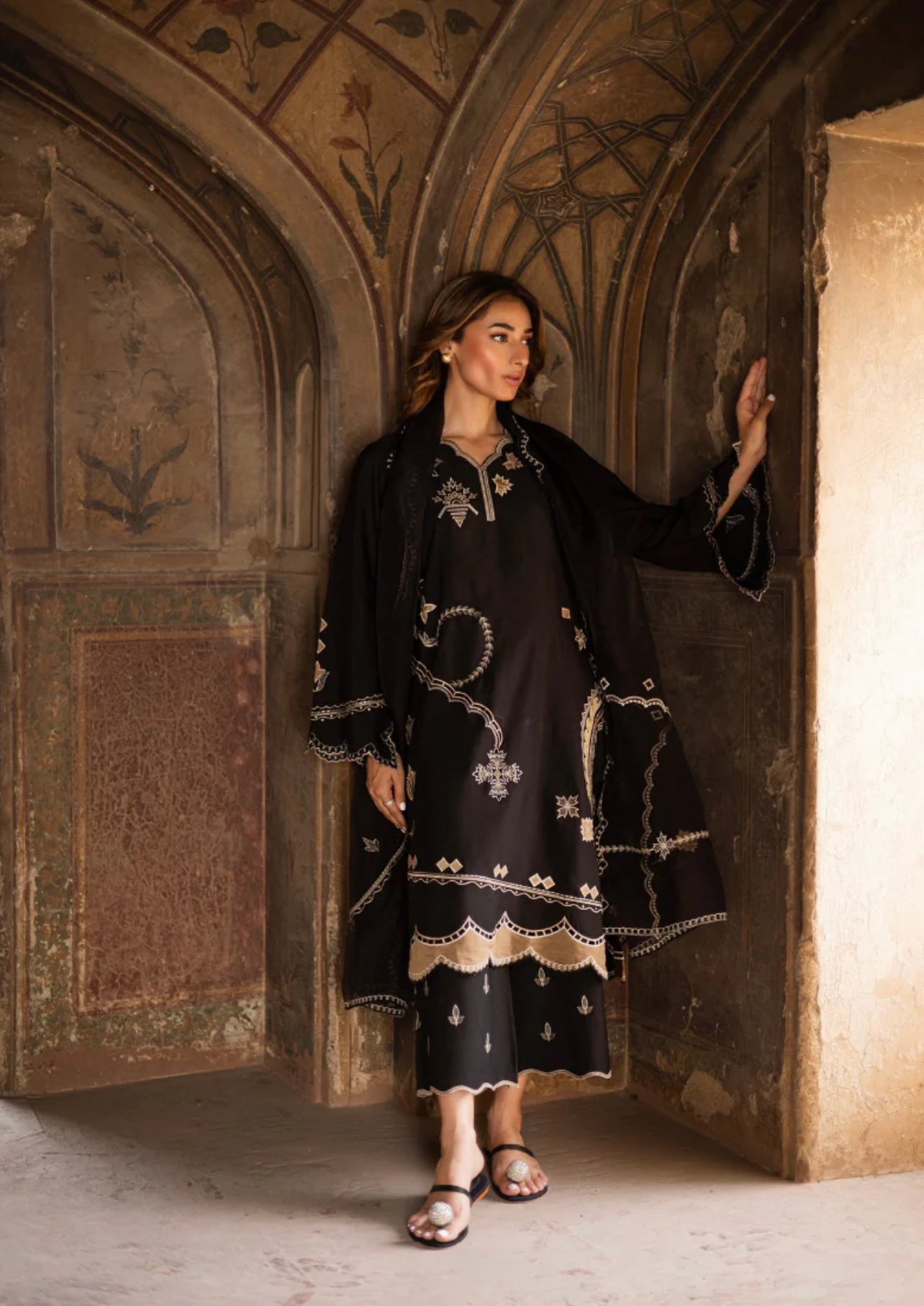 Lina -2pc Suit - Premium Fabric