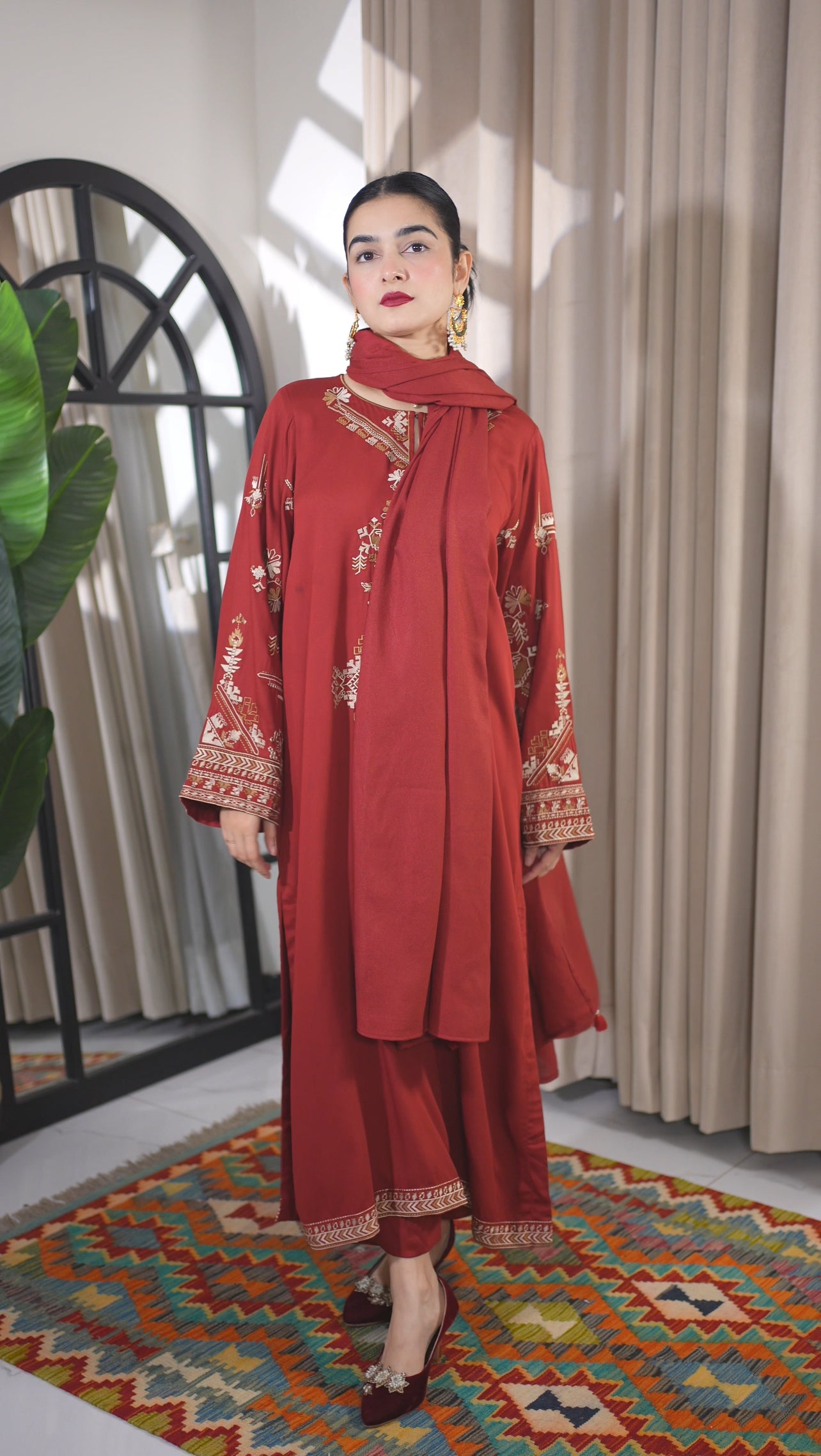 Eshal - 3pc Embroidered Suit -Premium Winter Fabric