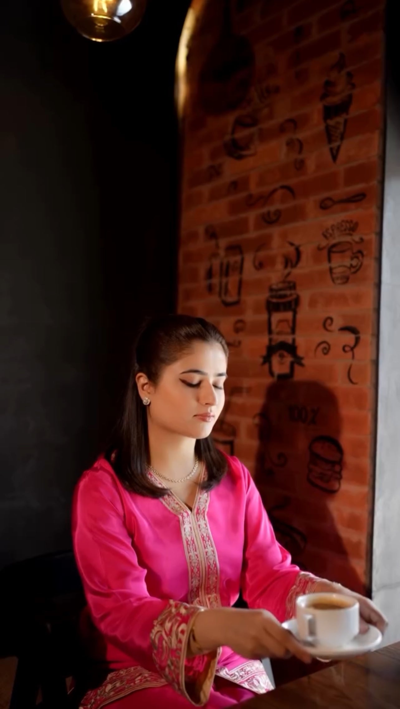 Aroob -Lawn 2pc Embroidred Suit