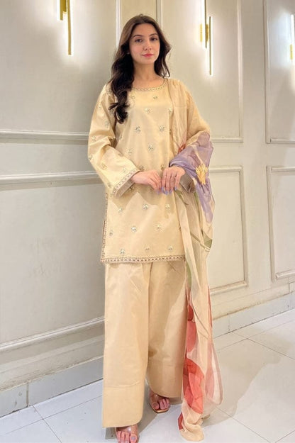 Arshia  Embroidred 3 Pc - Premium Fabric