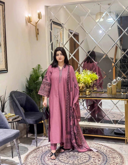 Suroor Stiched 3PC Embroidered Winter Fabri